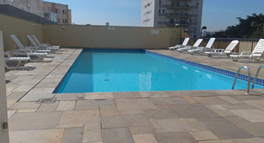 Troca de areia do filtro da piscina